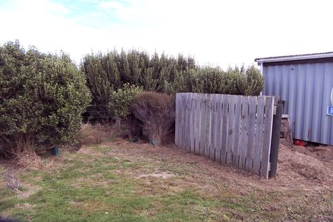 Photo of property in 35 Surrey Street, Orepuki, Riverton, 9881