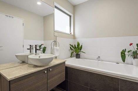 Photo of property in Wilk Heights, 2/8 Wilk Lane, Browns Bay, Auckland, 0630