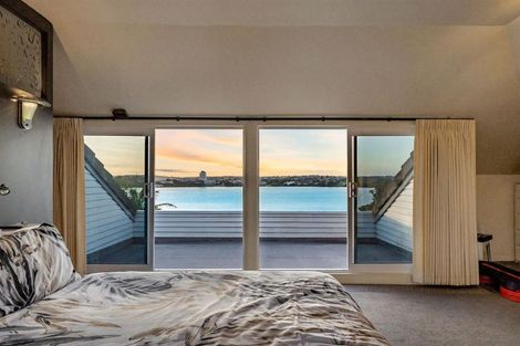 Photo of property in 204 Hurstmere Road, Takapuna, Auckland, 0622