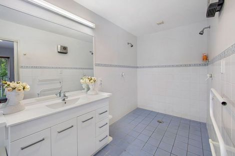 Photo of property in 1/17 Kotare Street, Fendalton, Christchurch, 8041