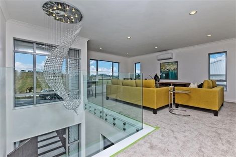 Photo of property in 44 Butler Stoney Crescent, Silverdale, 0932