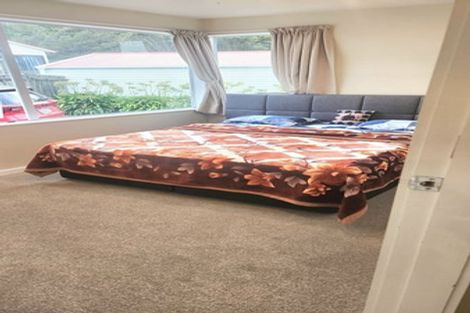 Photo of property in 79 Black Rock Road, Newlands, Wellington, 6037