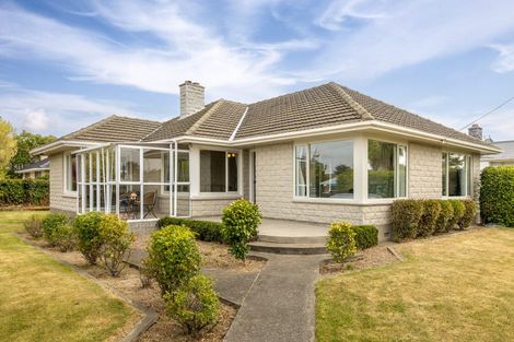 Photo of property in 51 Greendale Avenue, Avonhead, Christchurch, 8042