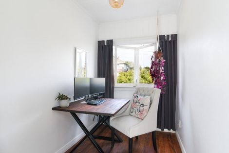 Photo of property in 43 Duckworth Street, Andersons Bay, Dunedin, 9013