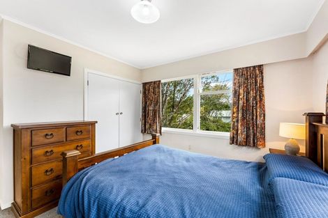 Photo of property in 1 Ruapae Grove, Trentham, Upper Hutt, 5018