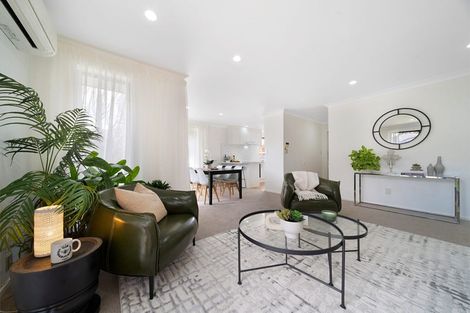 Photo of property in 8 Coupland Court, Glendene, Auckland, 0602