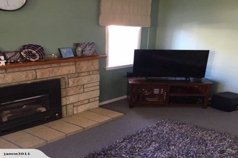 Photo of property in 19 Woburn Road, Northland, Wellington, 6012