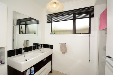 Photo of property in 84 Moana Crescent, Musselburgh, Dunedin, 9013