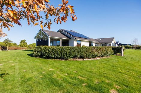 Photo of property in 20 Loveston Lane, Kelvin Grove, Palmerston North, 4470