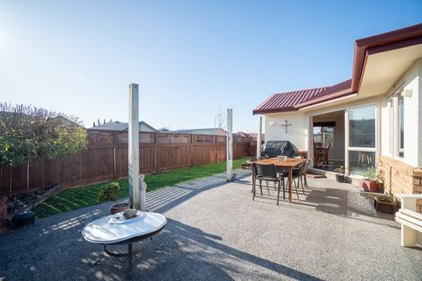 Photo of property in 19 Branigan Parade, Kelvin Grove, Palmerston North, 4414