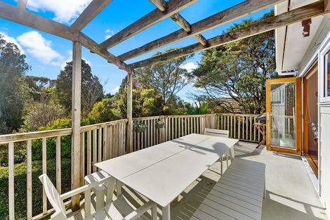 Photo of property in 14 Moore Street, Hillcrest, Auckland, 0627