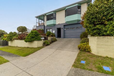 Photo of property in 47 Paynters Avenue, Strandon, New Plymouth, 4312