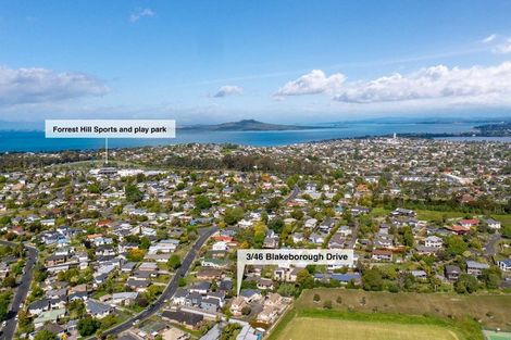 Photo of property in 1/46 Blakeborough Drive, Forrest Hill, Auckland, 0620