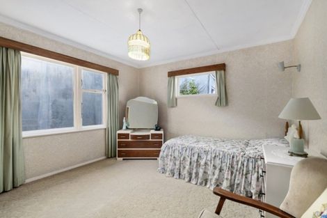 Photo of property in 81 Breaker Bay Road, Breaker Bay, Wellington, 6022