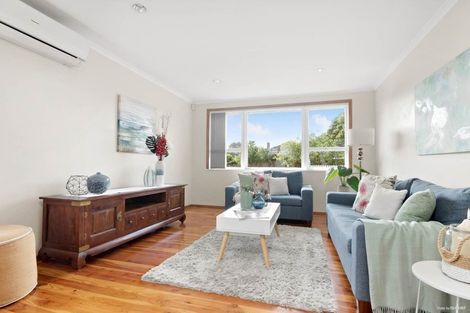 Photo of property in 17 Ranui Avenue, Ranui, Auckland, 0612