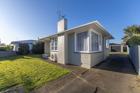 Photo of property in 35 Aspiring Avenue, Milson, Palmerston North, 4414