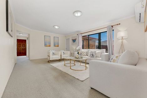 Photo of property in 6 Edingale Court, Flat Bush, Auckland, 2019