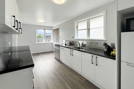 Photo of property in 21 Cardiff Street, Awapuni, Palmerston North, 4412