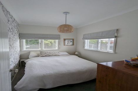 Photo of property in 50 Hollis Road, Paraparaumu Beach, Paraparaumu, 5032
