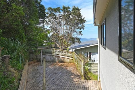 Photo of property in 72 Dowse Drive, Maungaraki, Lower Hutt, 5010