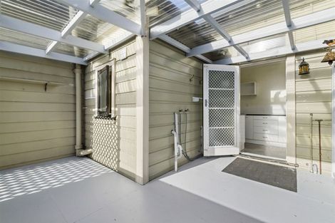 Photo of property in 145 Ocean View Road, Hillcrest, Auckland, 0627