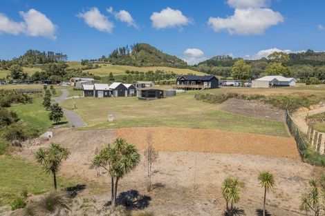 Photo of property in 11 Liberty Place, Cooks Beach, 3591