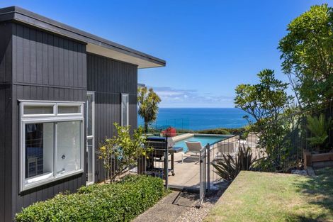 Photo of property in 411 Oaia Road, Muriwai, 0881