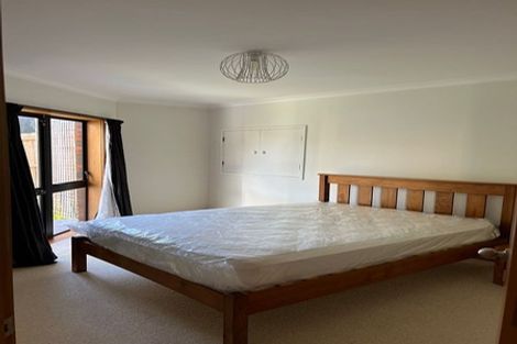 Photo of property in 9 Poaka Place, Beach Haven, Auckland, 0626