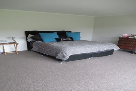 Photo of property in 136 Fairview Drive, Birchville, Upper Hutt, 5372