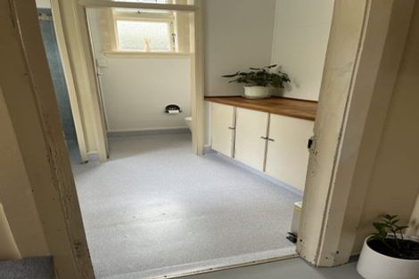 Photo of property in 9 Waiteata Road, Kelburn, Wellington, 6012