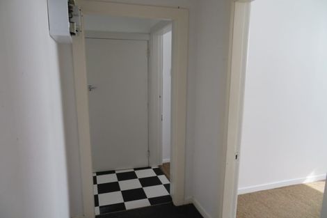 Photo of property in 10 Prince Street, Mount Victoria, Wellington, 6011