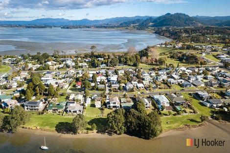 Photo of property in 22 Roretana Drive, Athenree, Katikati, 3177