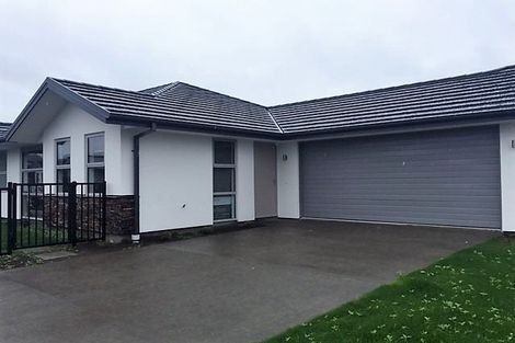 Photo of property in 5 Robalan Close, Halswell, Christchurch, 8025