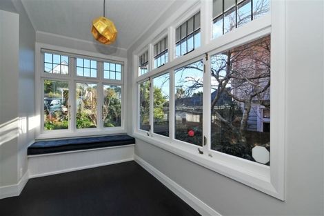 Photo of property in 15 Roscoe Terrace, Wadestown, Wellington, 6012