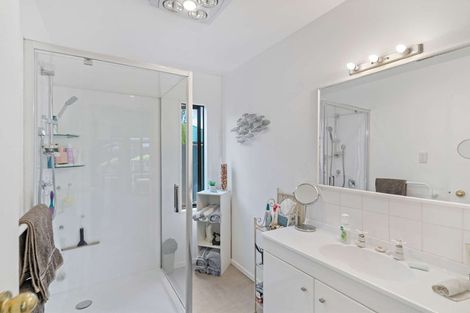 Photo of property in 2 Calverton Place, Halswell, Christchurch, 8025