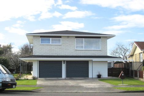 Photo of property in 73 Kennedy Drive, Levin, 5510