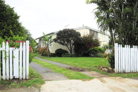 Photo of property in 11 Elmdon Street, Mangere, Auckland, 2022