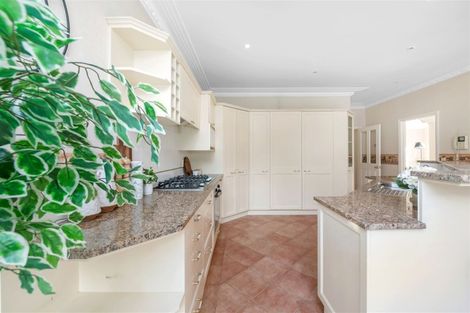 Photo of property in 23 Grammar School Road, Pakuranga, Auckland, 2010