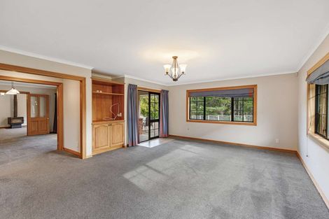 Photo of property in 116 Pacific Drive, Fitzherbert, Palmerston North, 4410