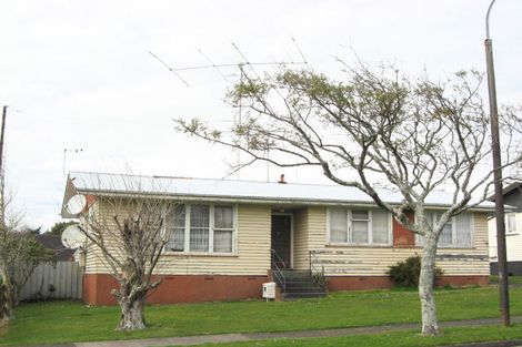 Photo of property in 21 Grenville Street, Marfell, New Plymouth, 4310