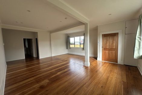 Photo of property in 18 Lupton Road, Manurewa, Auckland, 2102