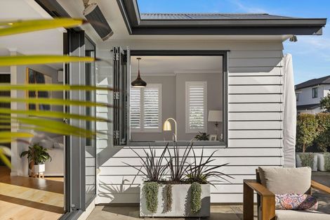 Photo of property in 9 Barque Rise, Long Bay, Auckland, 0630