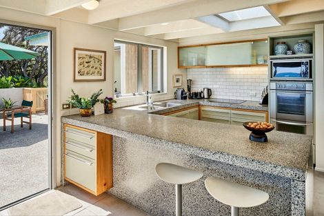 Photo of property in 16 Bothamley Lane, Titahi Bay, Porirua, 5022