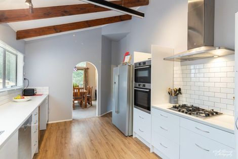 Photo of property in 456a Stokes Valley Road, Stokes Valley, Lower Hutt, 5019