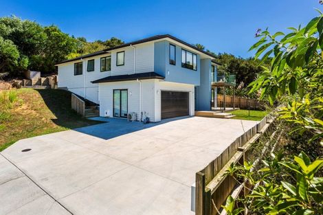 Photo of property in 10 Awaiti Way, Orewa, 0931