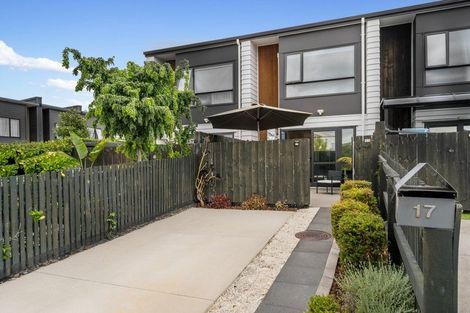 Photo of property in 17 Beardmore Lane, Papakura, 2110