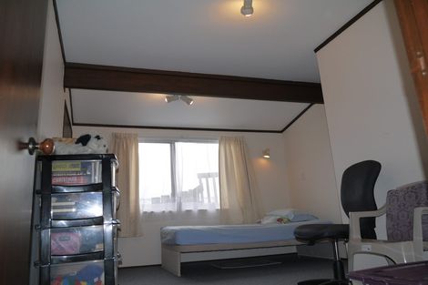 Photo of property in 104 Becroft Drive, Forrest Hill, Auckland, 0620