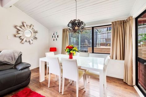 Photo of property in 1/65 Nigel Road, Browns Bay, Auckland, 0630