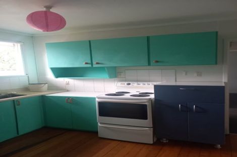 Photo of property in 1/15 Glengarry Road, Glen Eden, Auckland, 0602