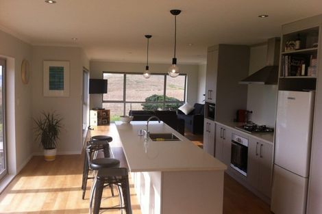 Photo of property in 3143 South Head Road, South Head, Helensville, 0874